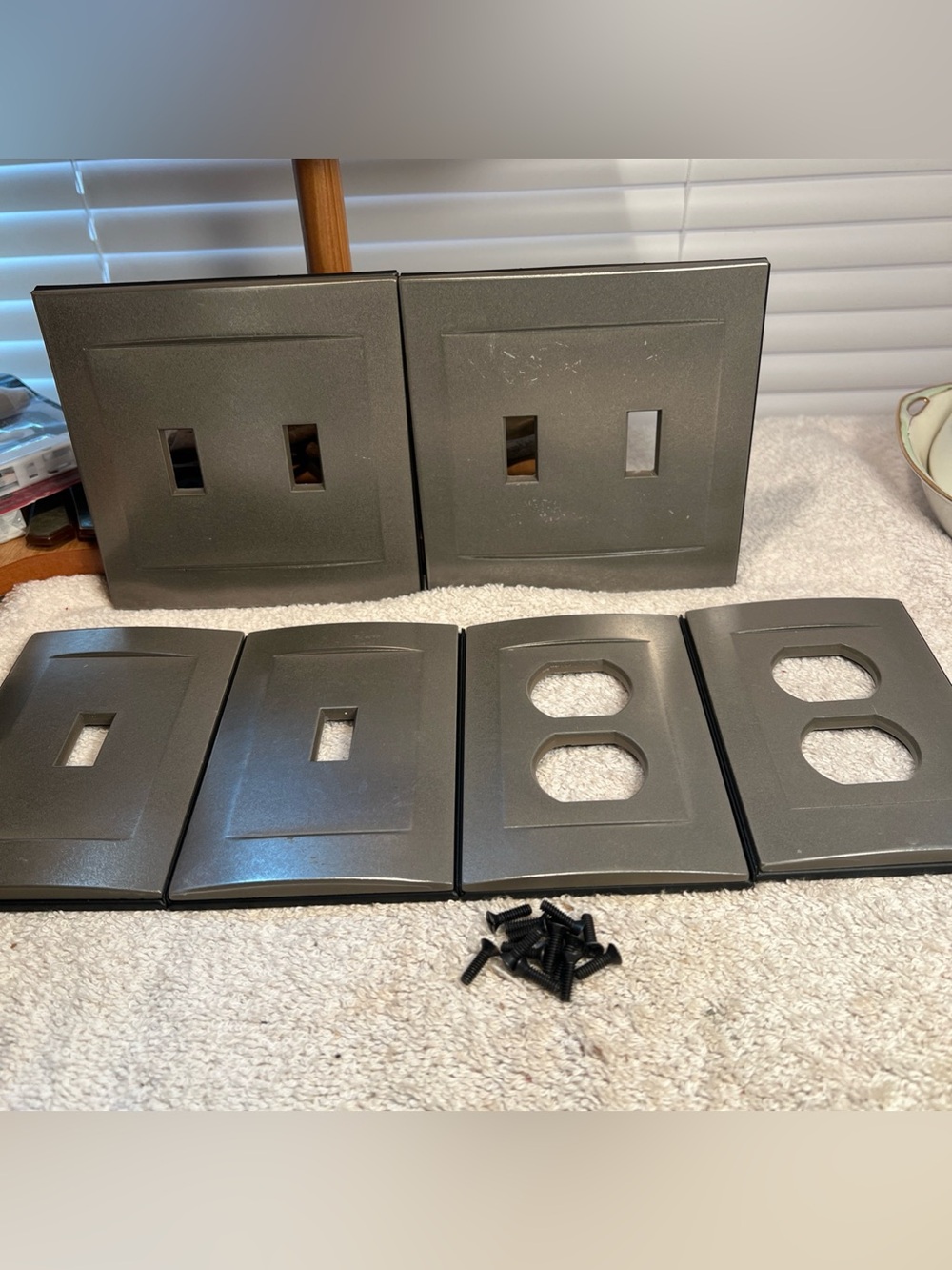 6 Somerset Collection Decorator Screwless Switch & Outlet Covers-Brushed Nickel